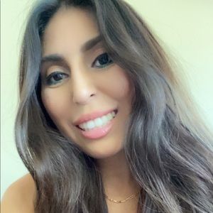 Meet your Posher, Brenda